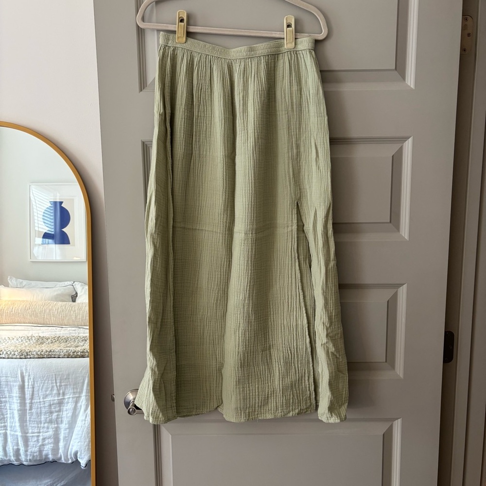 Elegant Green Women's Skirt
